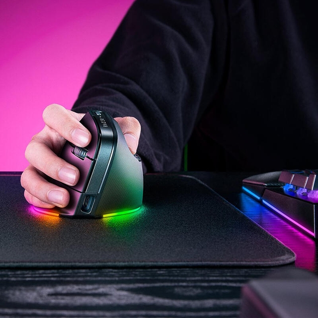 Razer Gaming Mouse Pro Click V2 Vertical Ed RZ01-05250100-R3G1 Black