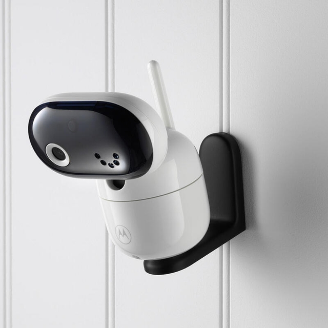 Motorola PIP1510 Video Baby Monitor 5 and Tilt Black/White