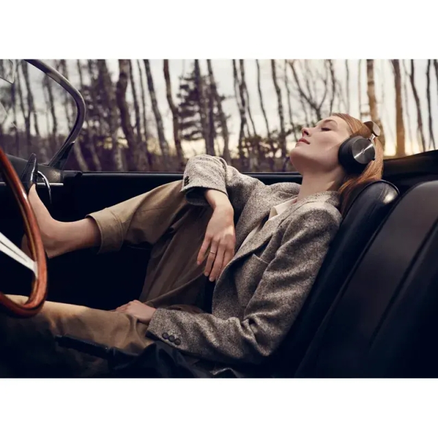 Bang & Olufsen Beoplay H95 Wireless ANC over ear headphones Golden Tone
